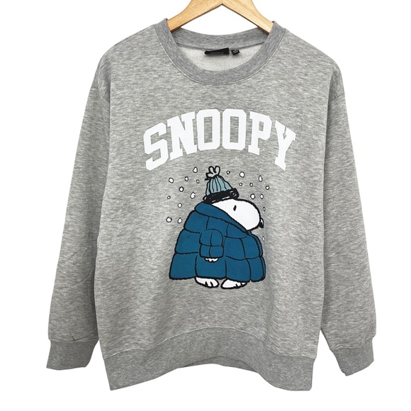 NWT Peanuts Snoopy Puffer Jacket Graphic Sweatshirt Women's Large - Picture 1 of 9